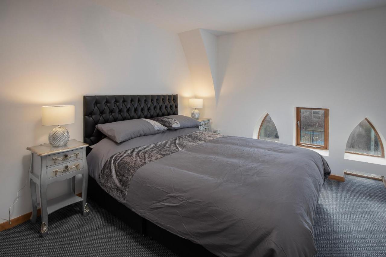 Elegant Church Conversion Close To Blackpool Tower Exteriör bild