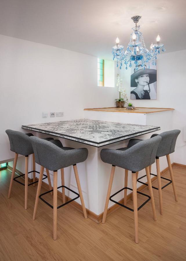 Elegant Church Conversion Close To Blackpool Tower Exteriör bild